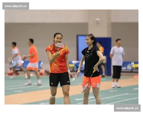 巅峰对决女子羽毛球赛场速度与力量的极致碰撞全程精彩回放